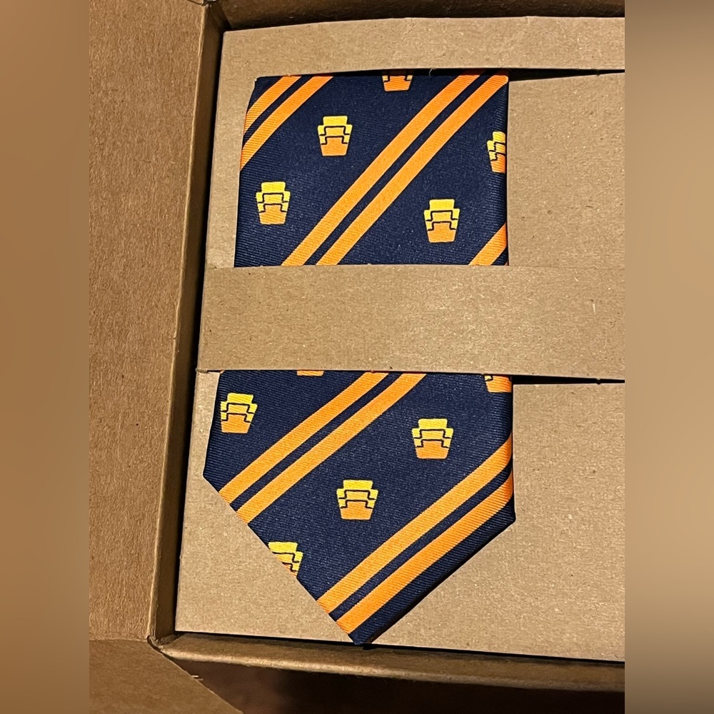 Knotty Tie Co. Men's Necktie, Patterned Gold Orange Blue NEW IN BOX